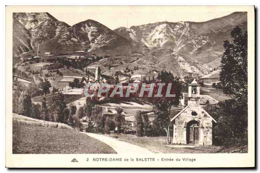 CPA Notre Dame de la Salette entree du village 