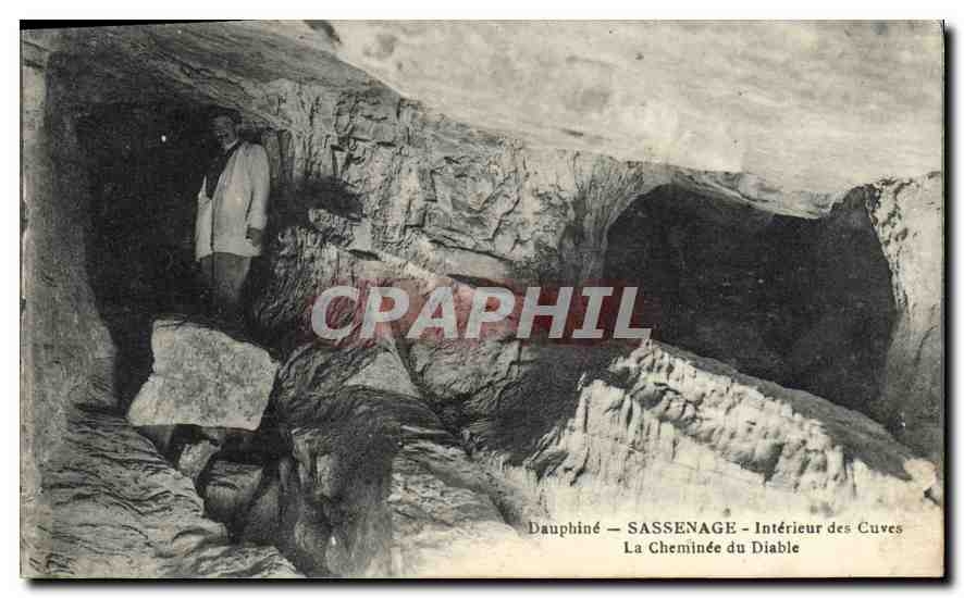Dauphiné — SASSENAGE — Interior of the Caves — The Devil's Chimney