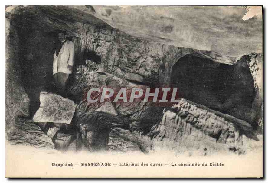Dauphiné - Sassenage - Interior of the Caves - The Devil's Chimney