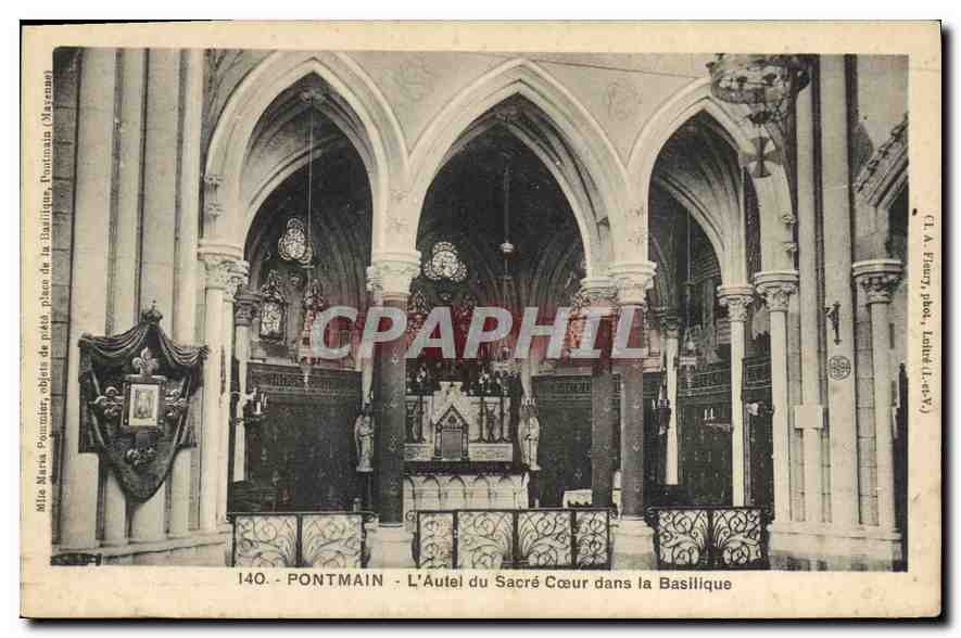 CPA Pontmain l'Autel du Sacre Coeur dans la Basilique 