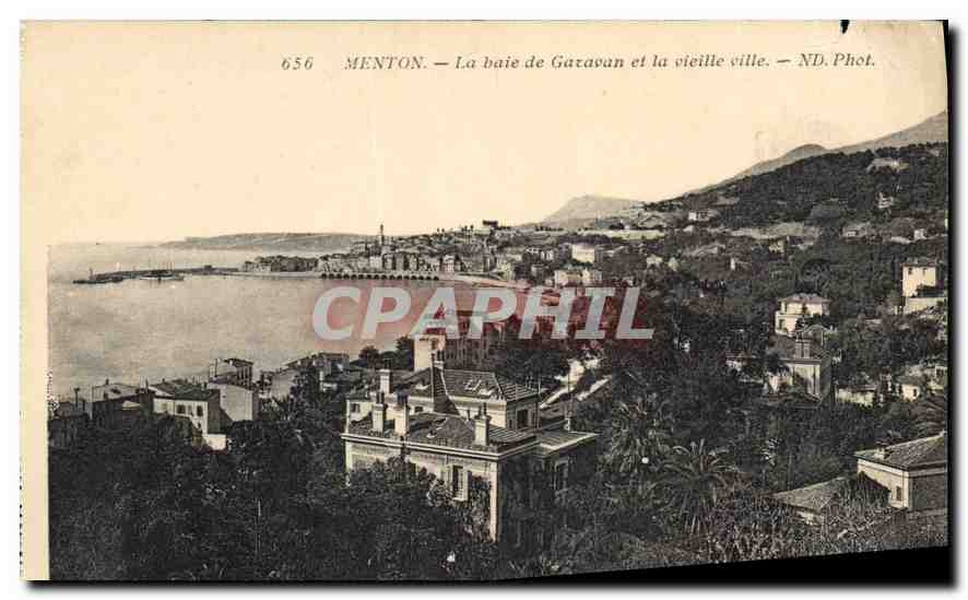 CPA Menton La baie de Garavan et la vieille ville 