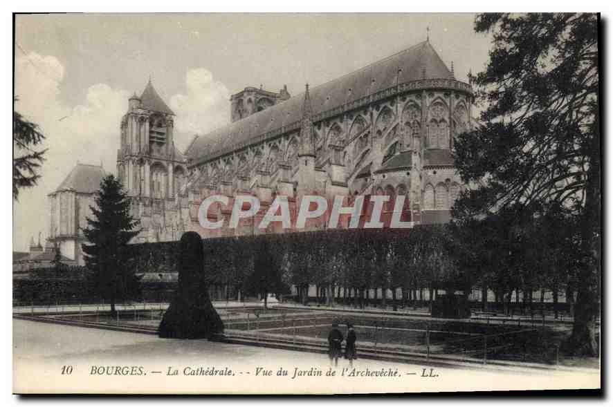 CPA Bourges La Cathedrale Vue du Jardin de l'Archeveche 