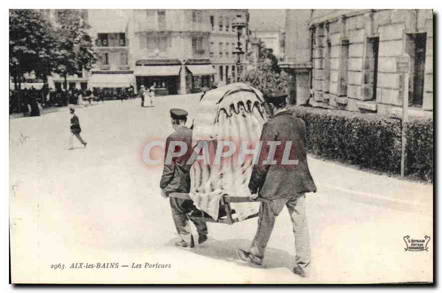CPA Aix les Bains Les Porteaurs 