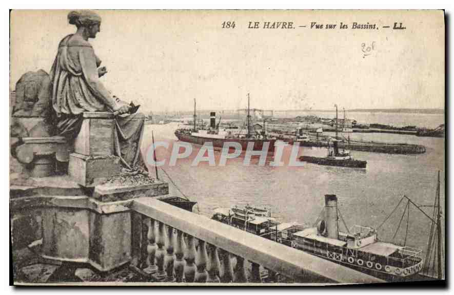 CPA Le Havre vue sur les Bassins 