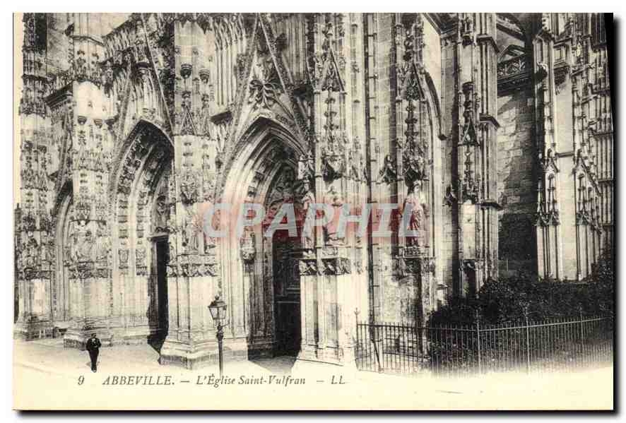 CPA Abbeville l'Eglise Saint Vulfran 