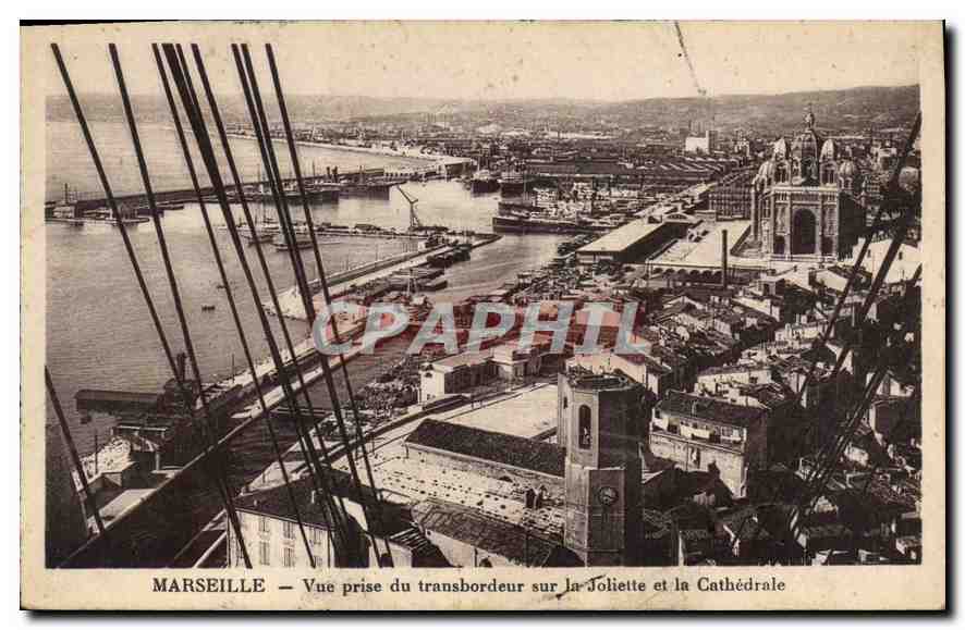 CPA Marseille Vue prise du Transbordeur sur la Joliette et la Cathedrale 