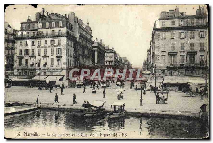 CPA Marseille La Cannebiere et le Quai de la Fraternite 