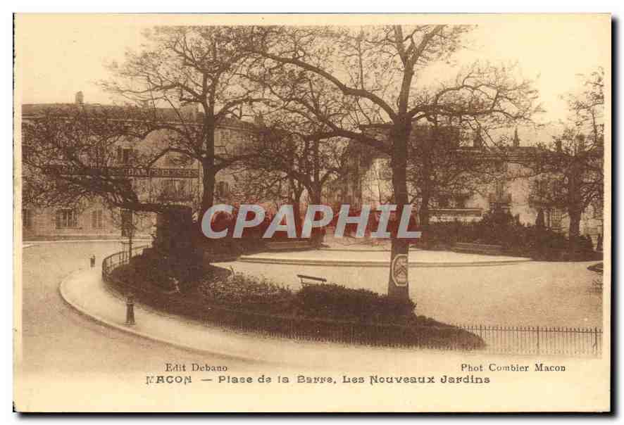 Macon — Place de la Barre, Les Nouveaux Jardins — Edit Debano, Phot Combier Macon