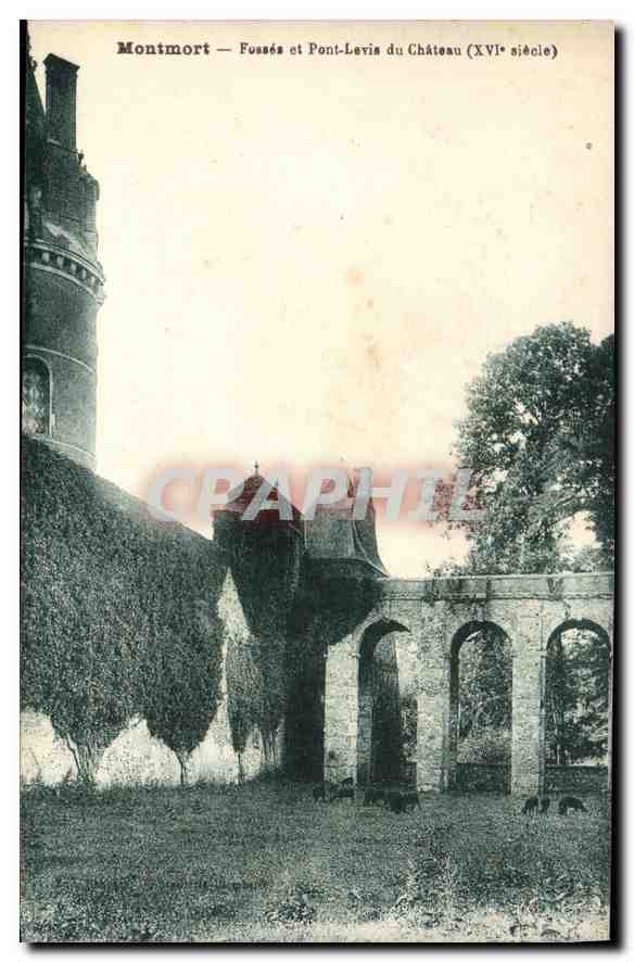CPA Montmort Fosses et Pont Levis du Chateau ZVI siecle 