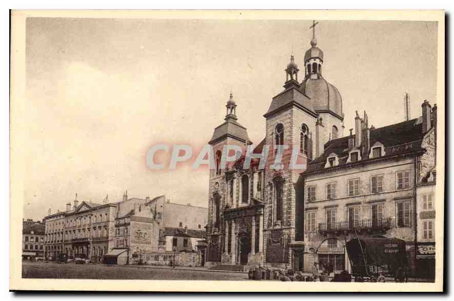 CPA Chalon sur Saone Eglise St Pierre et Place de l'Hotel de Ville 