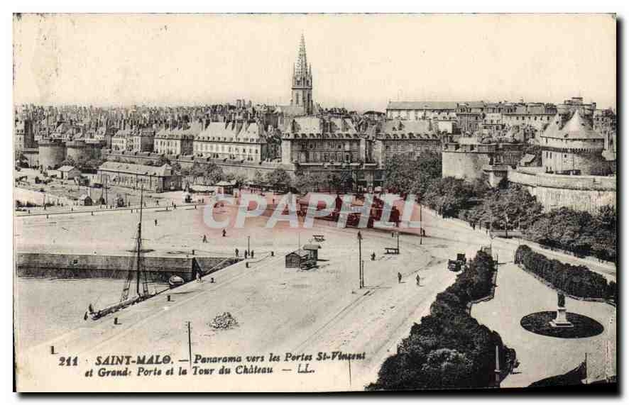 CPA Saint Malo Panorama vers la Portes St Vincent et Grand Porte et le Tour du Chateau 