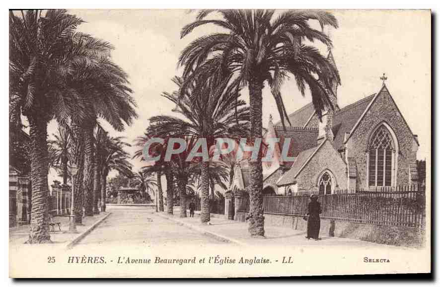 Hyères - L'Avenue Beauregard et l'Église Anglaise - LL