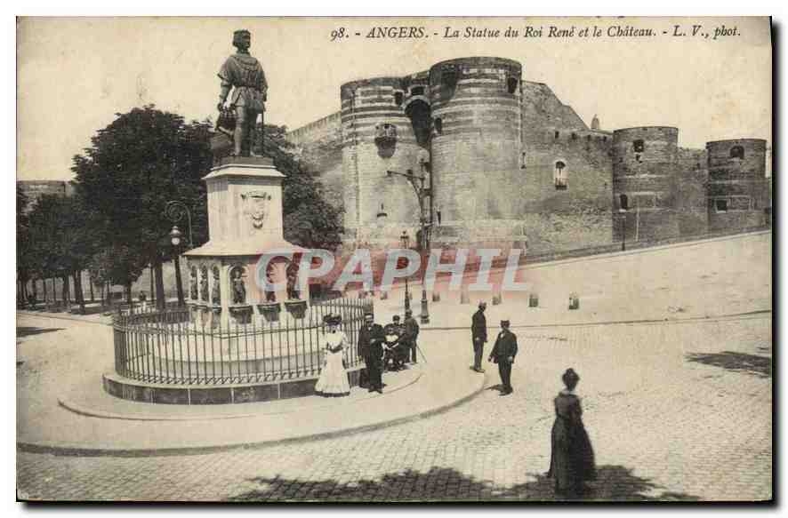 CPA Angers La Statue du Roi Rene et la Chateau 