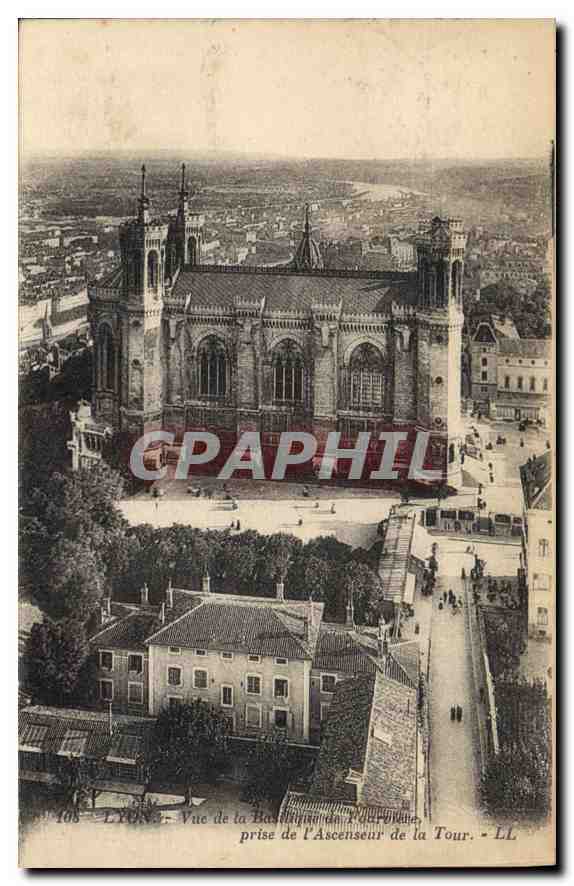 CPA Lyon Vue de la Basilique de Fourviere 
