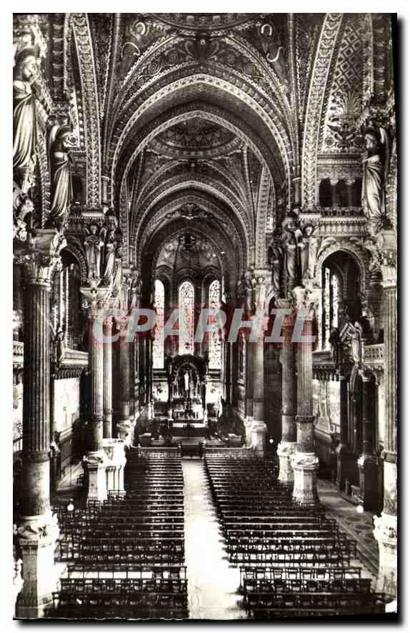 CPA Lyon Basilique Notre Dame de Fourviere le Grande Nef 