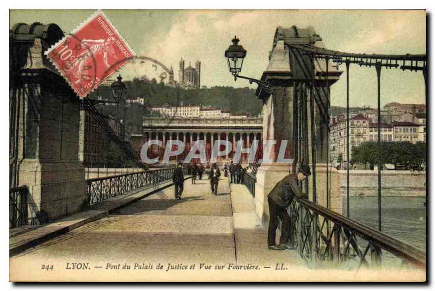 CPA Lyon Pont du Palais de Justice et Vue sur Fourviere 