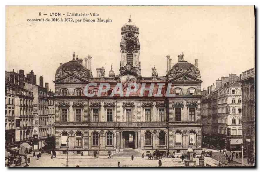 Lyon - L'Hôtel-de-Ville — construit de 1646 à 1672, par Simon Maupin