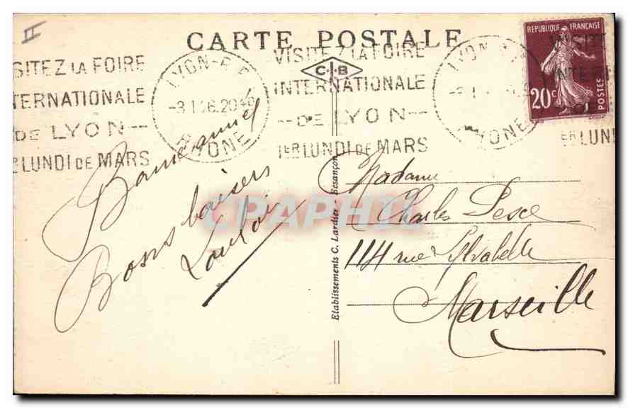 LYON — La Place des Terreaux et l'Hôtel de Ville — Éditeur C. Lartière, n°32 — Verso