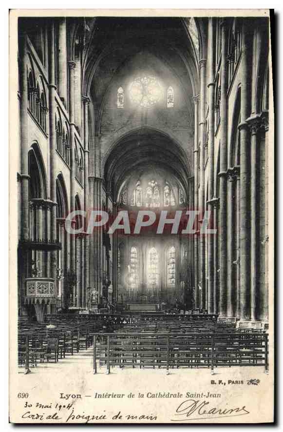 CPA Lyon Interieur de la Cathedrale Saint Jean 