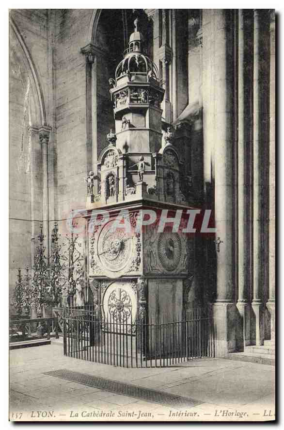 CPA Lyon La Cathedrale Saint Jean Interieur L'Horloge 