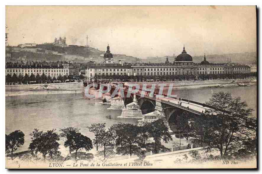 CPA Lyon le Pont de la Guillotiere et l'Hotel Dieu 