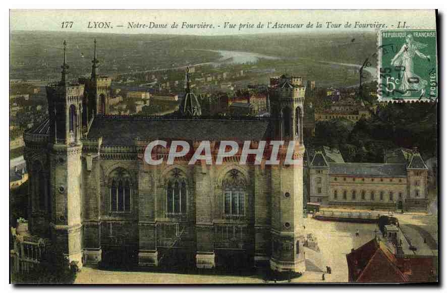 CPA Lyon Notre Dame de Fourviere Vue prise de l'Ascenseur de la Tour de Fourviere LL 