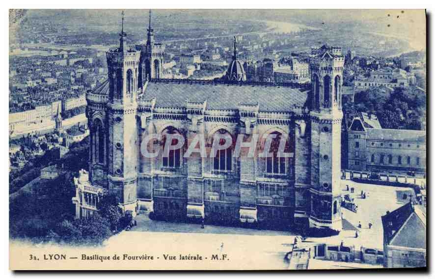 CPA Lyon Basilique de Fourviere Vue Laterale