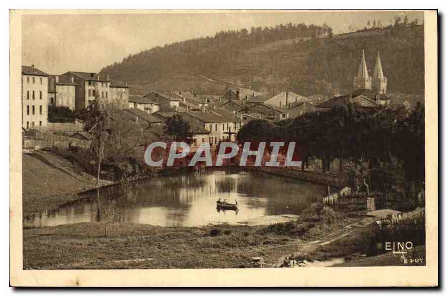 CPA La Louvesc (Ardeche) alt 1050 m Vue centrale et Lac