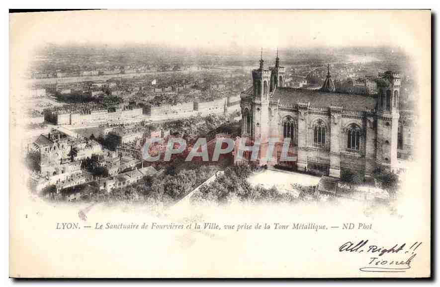 CPA Lyon Le Sanctuaire de Fourvieres et le Ville vue prise de le Tour Metallique