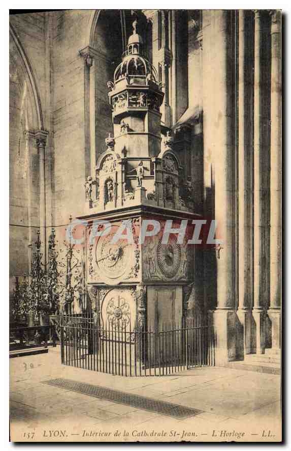 CPA Lyon Interieur de la Cathedrale St Jean L'Horloge