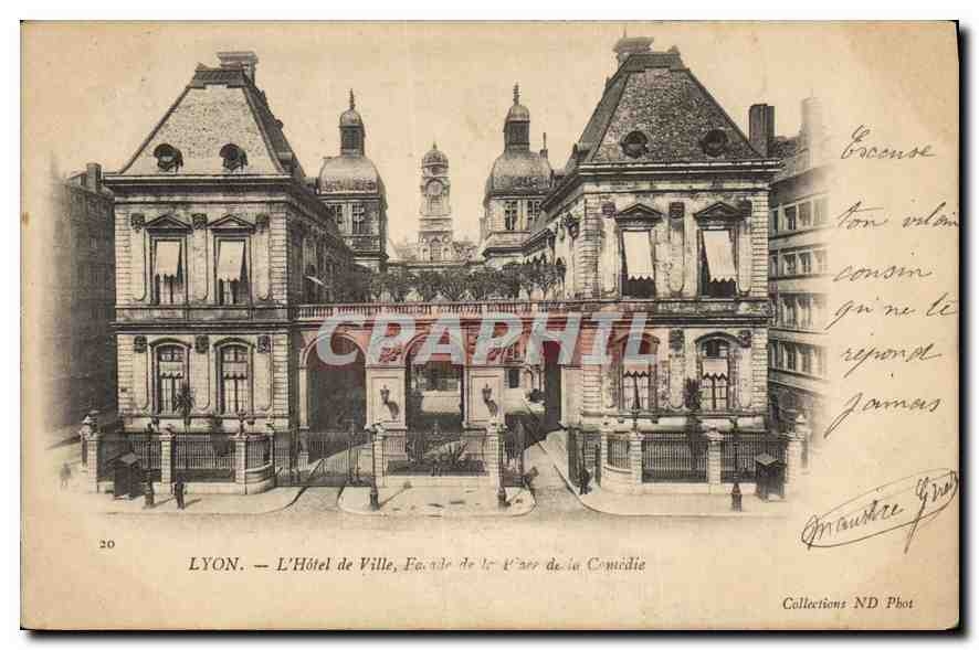 CPA Lyon Hotel de Ville Facade de la Place de la Comedie