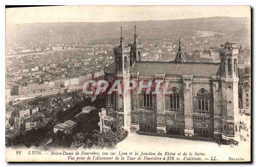 CPA Lyon Notre Dame de Fourviere vue sue Lyon et la Jonction du Rhone et de la Saone Vue prise de l'