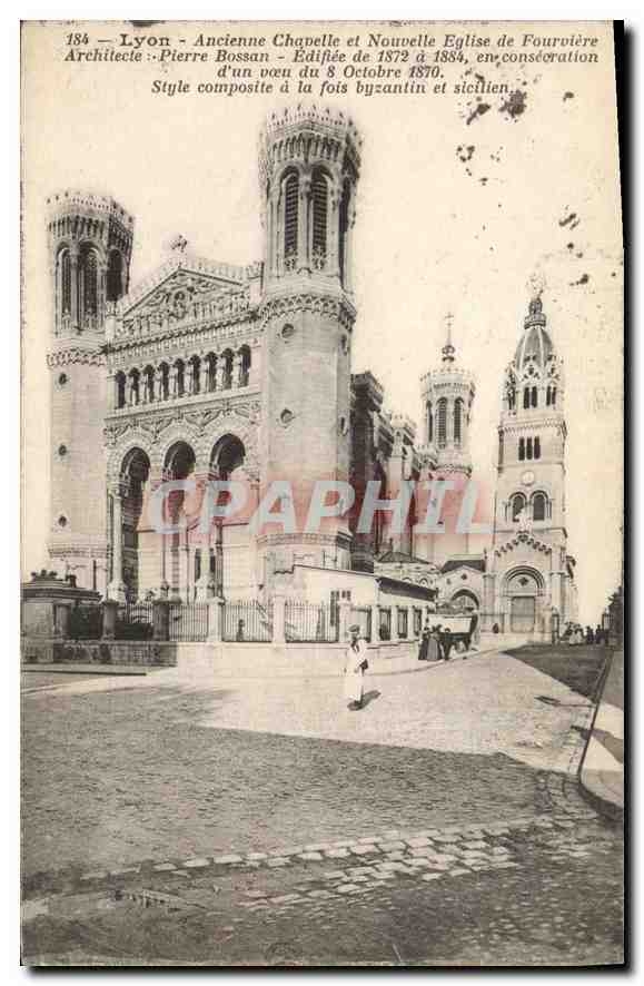 CPA Lyon Ancienne Chapelle et Nouvelle Eglise de Fourviere Architecte Pierre Bossan Edifiee de 1872 