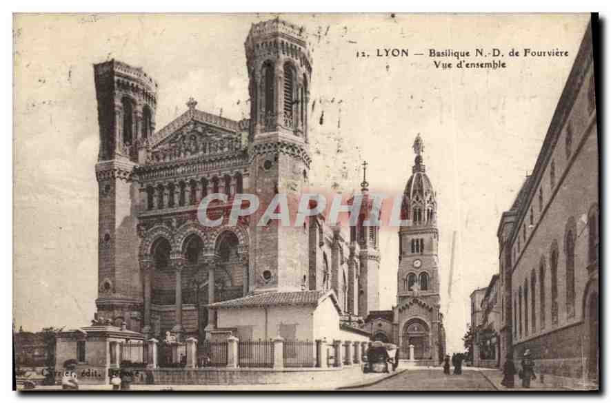 CPA Lyon Basilique de N D de Fourviere Vue d'ensemble