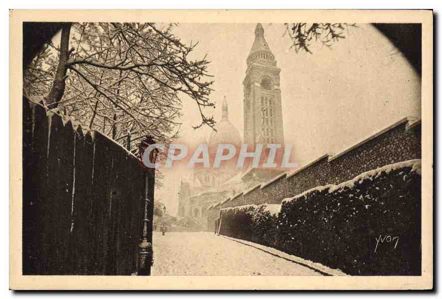 CPA Paris en Flanant Montmarte sous le Neige Le Sacre Coeur vu de la Rue de la Borne