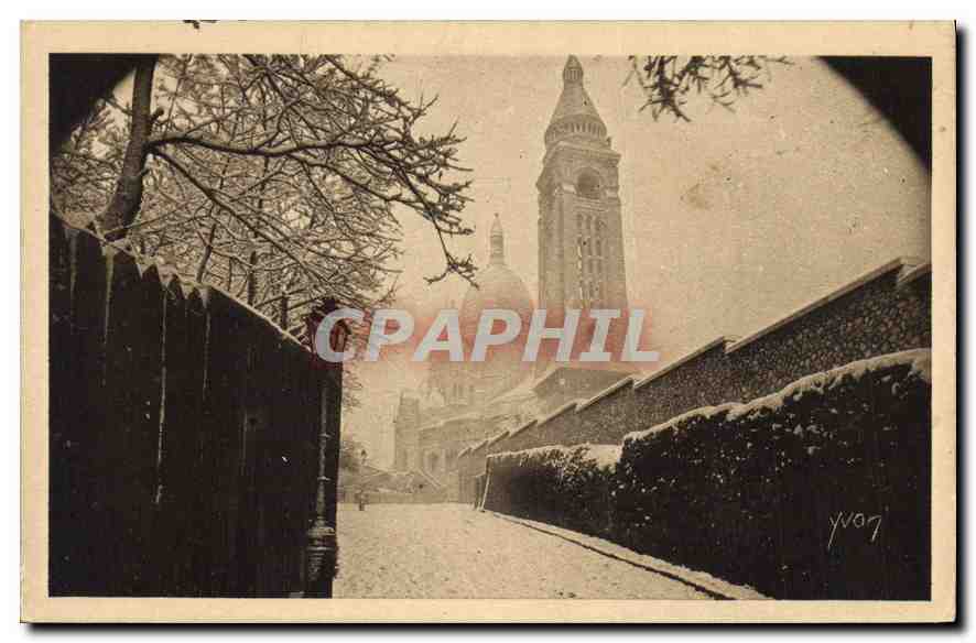 CPA Paris Paris en Flanant Montmartre sous la Neige Le Sacre Coeur vu de la Rue de la Borne