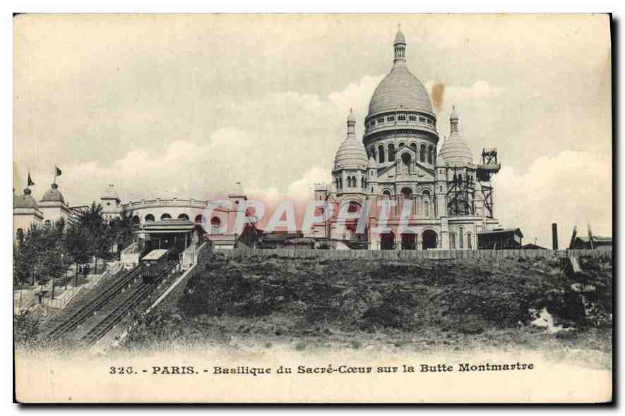 CPA Paris Basilique du Sacre Coeur sur la Butte Montmartre