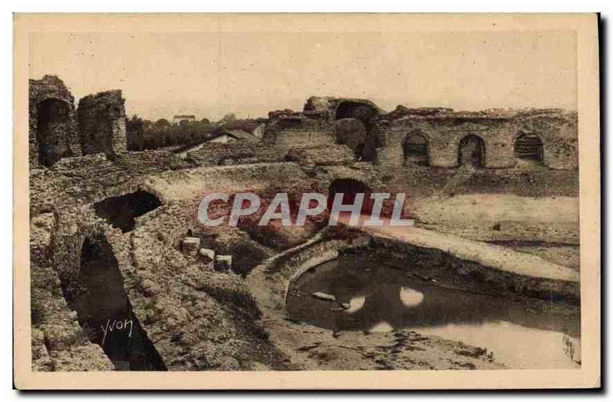 Les Arènes à Fréjus — Éditeur Yvon, n°39