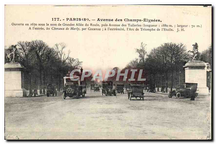 CPA Paris Avenue des Champs Elysees ouverte en 1670 sous le nom de Grandes Allee du Roule 