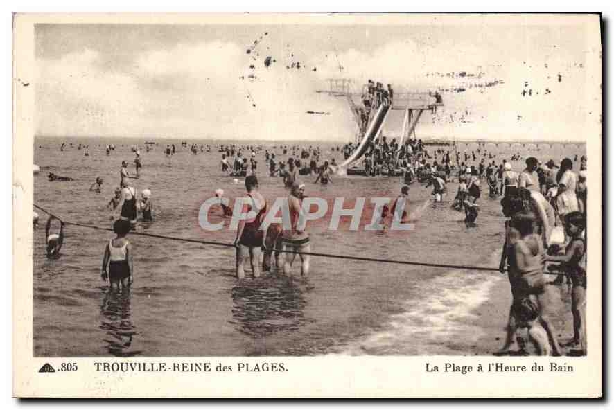 CPA Trouville reine des Plages la plage a l'heure du Bain 
