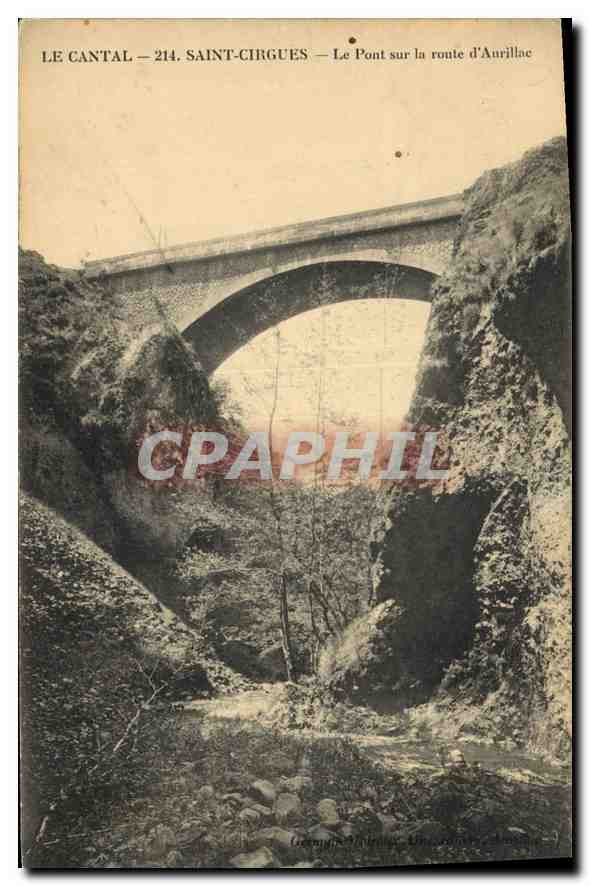 CPA Le Cantal Saint Cirgues le pont sur le Route d'Aurillac 