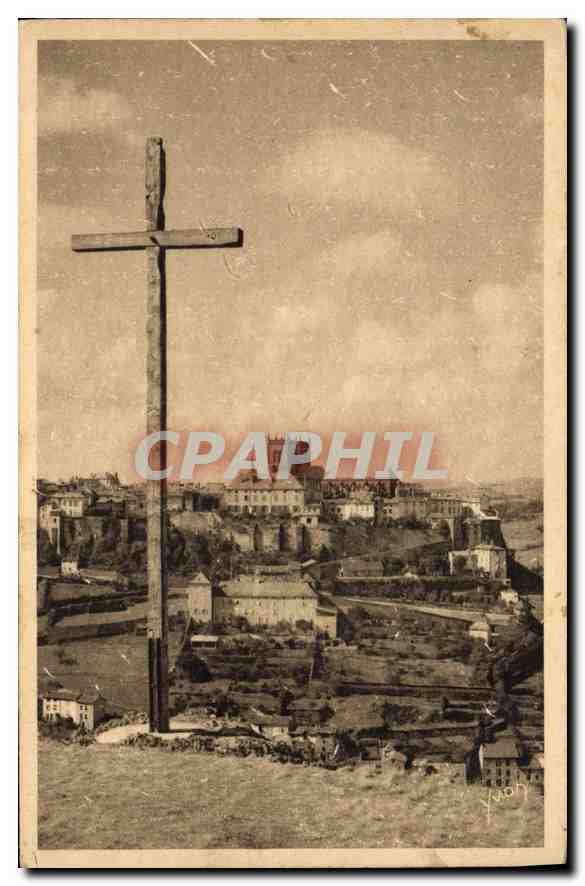 CPA La Douce France Saint Flour Cantal La Cathedrale et les remparts 