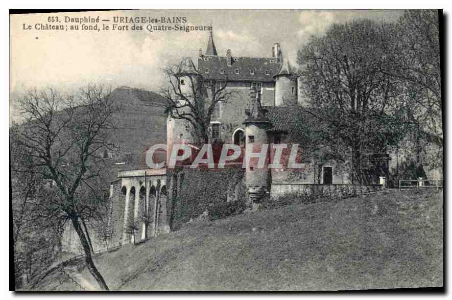 CPA Dauphine Uriage les Bains Le Chateau au fons le Fort des Quatre Sei