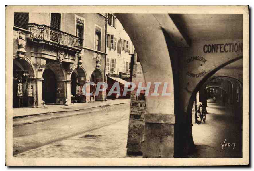 Les Arcades de la Rue Royale — Annecy (Haute-Savoie) — Yvon