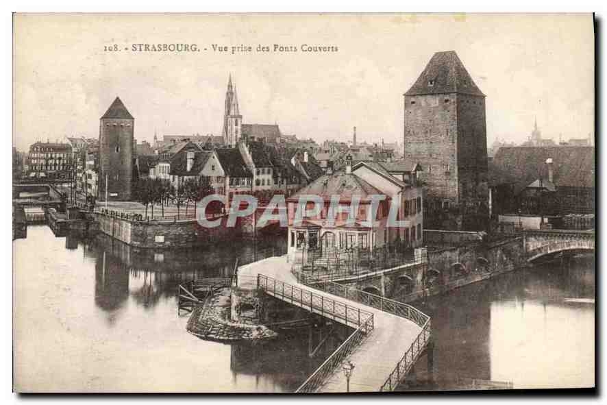 CPA Strasbourg vue prise des Ponts Couverts 