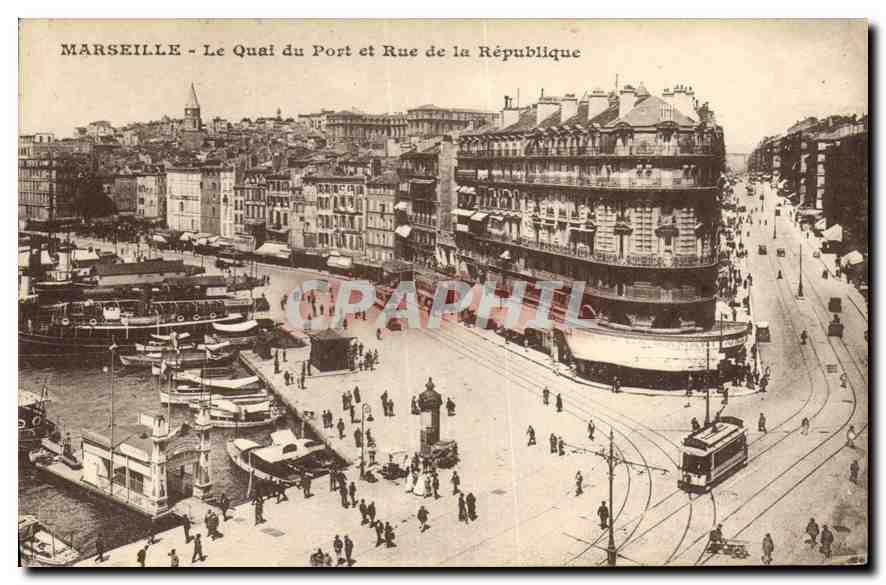 Marseille - Le Quai du Port et Rue de la République — vue panoramique avec quai, bateaux et tramway