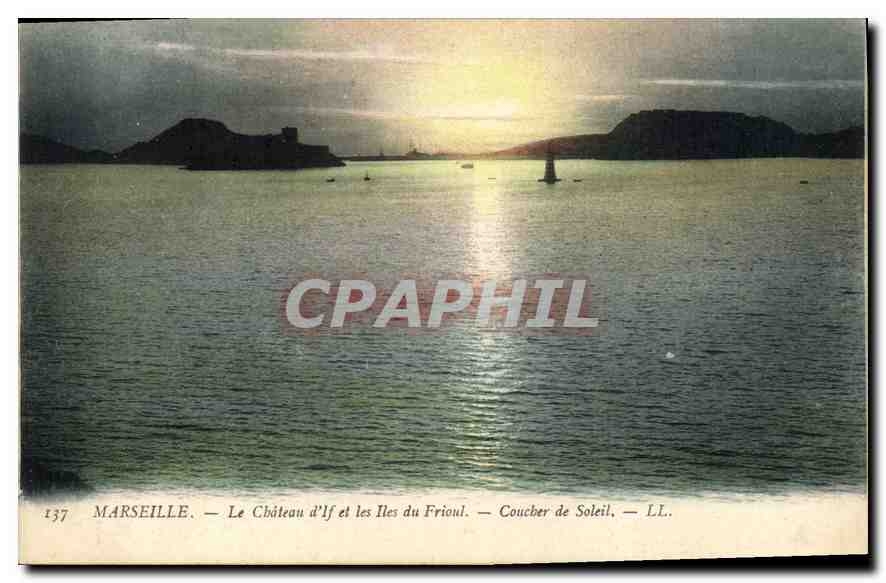 CPA Marseille le chateau d'If et les Iles Frioul Coucher de Soleil 