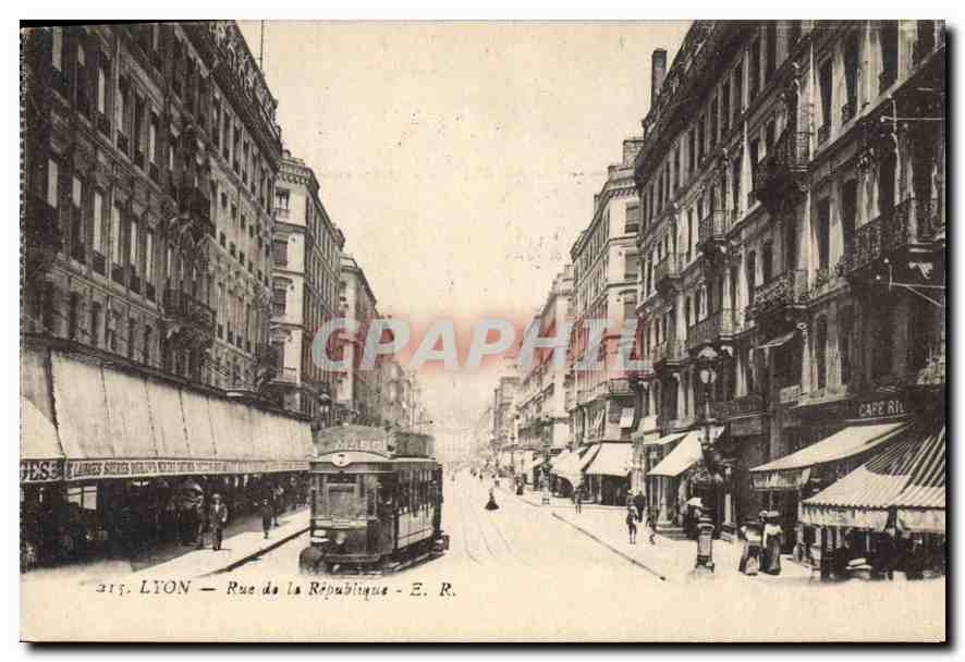 CPA Lyon rue de la Republique Tramway