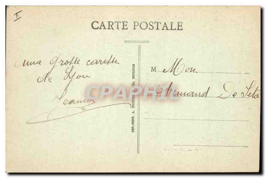 CPA Lyon la place Bellecour et le Coteau de Fourviere  — Verso