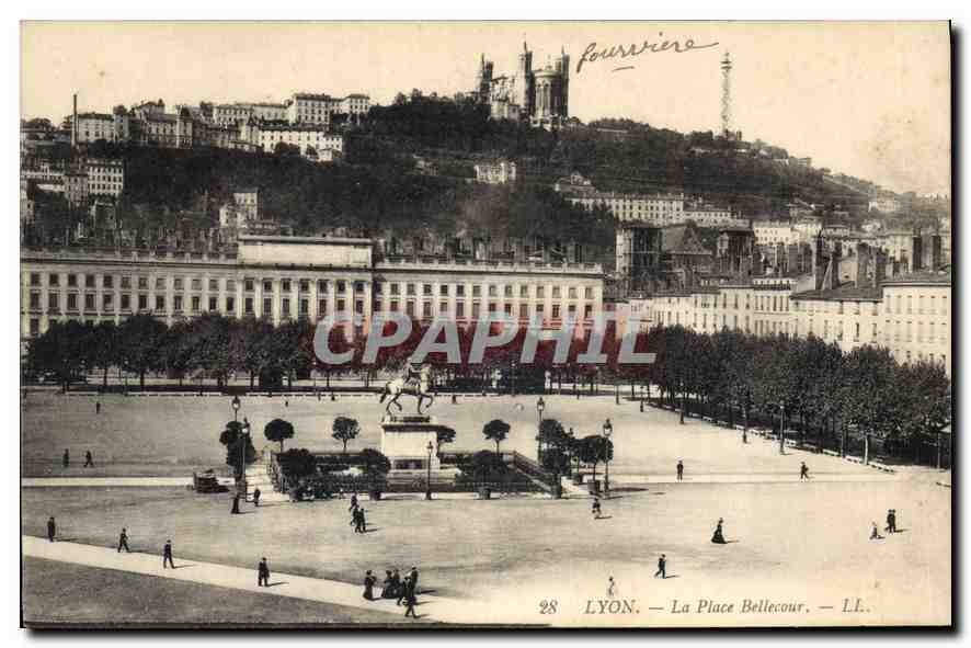 CPA Lyon la place Bellecour 